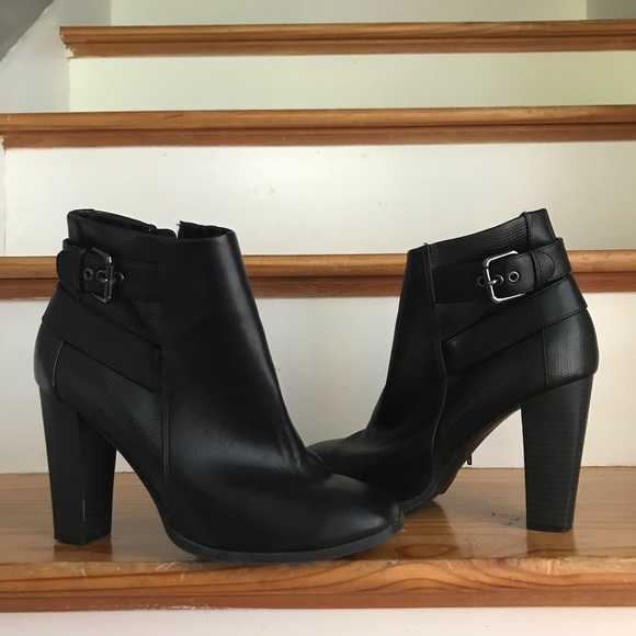Forever 21 Shoes - F21 Black Ankle Boots
